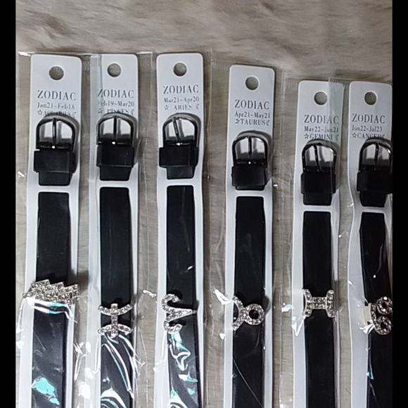 4 dozen rubber Zodiac bracelets - Picture 2 of 7